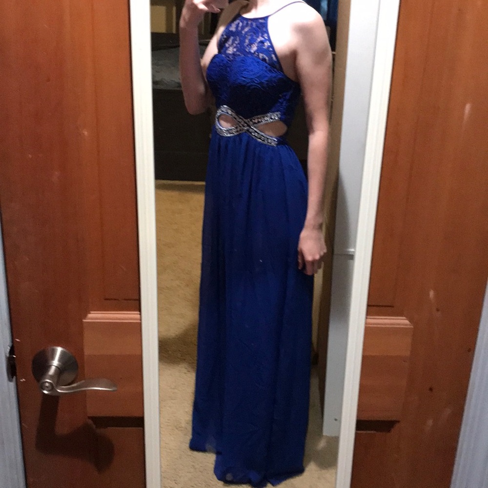 Beautiful Blue Prom Dress - Picture 4 of 9